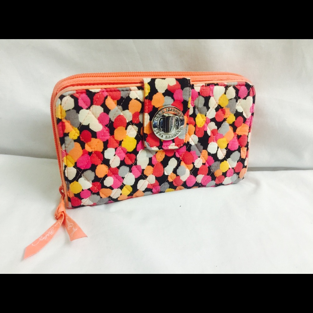 Vera Bradley multicolor wallet purse (SOLD)!